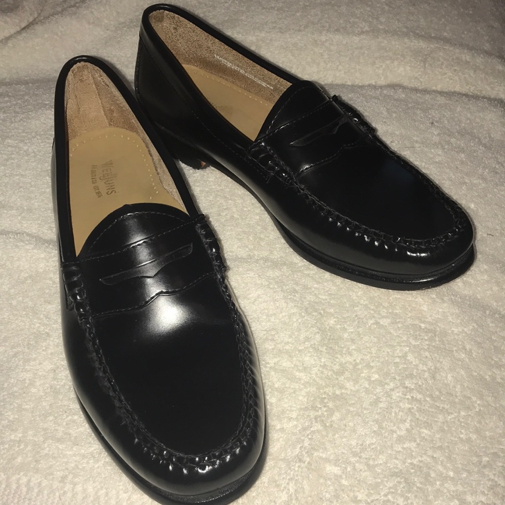 BASS WEEJUNS Black Penny Loafers
